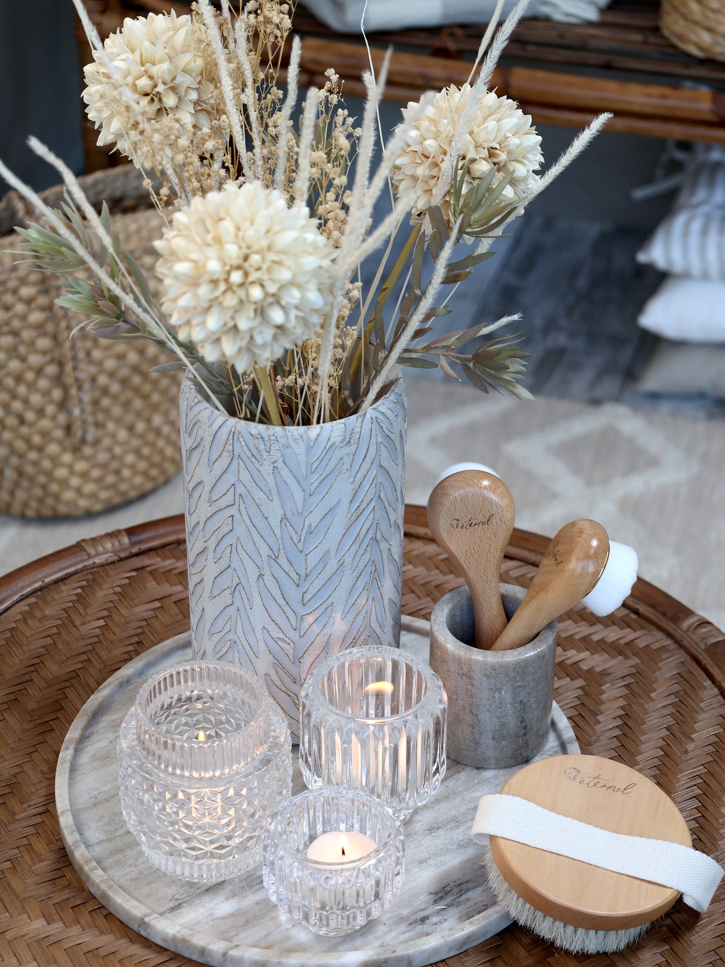 Vase with Leaf pattern H22cm - Generosa Home & Living
