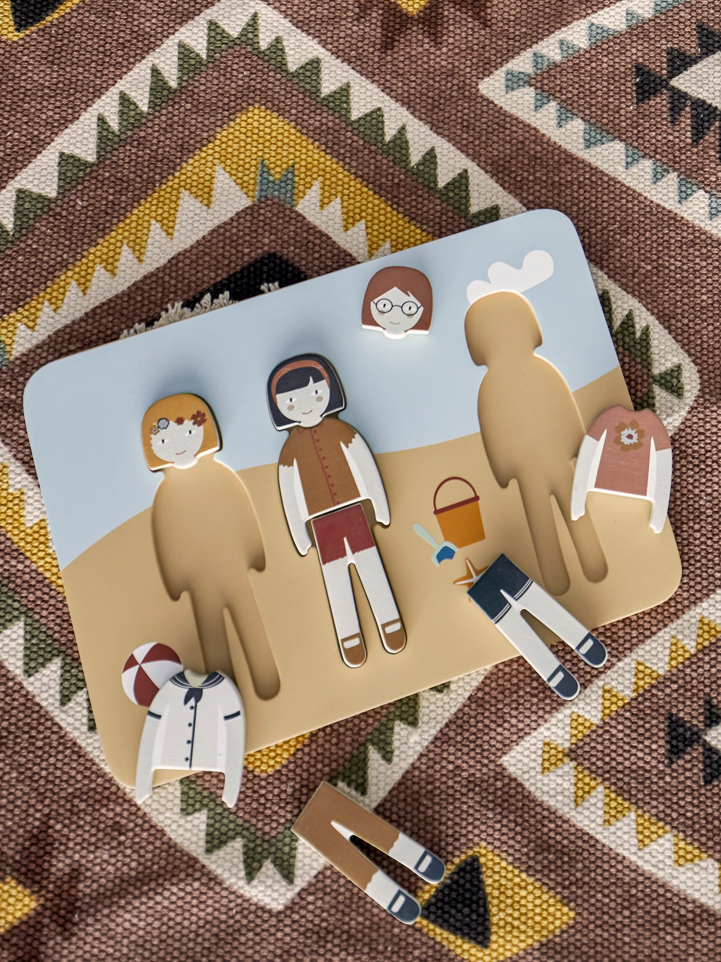 Gabi- Beach Puzzle - Generosa Home & Living