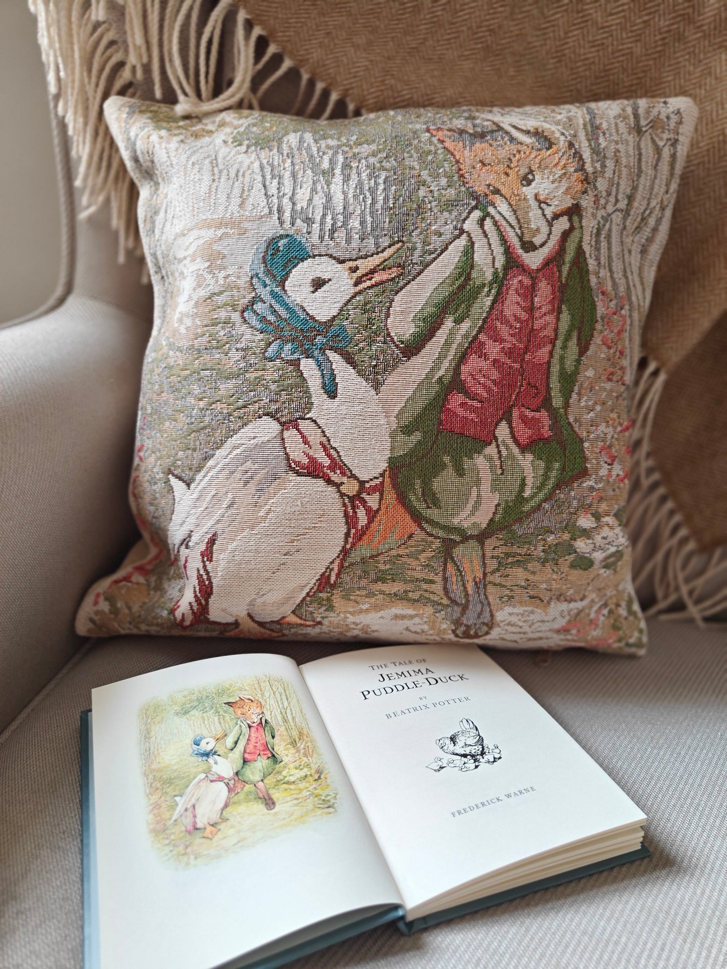 Peter Rabbit Cushion Cover - Jemima Puddle duck