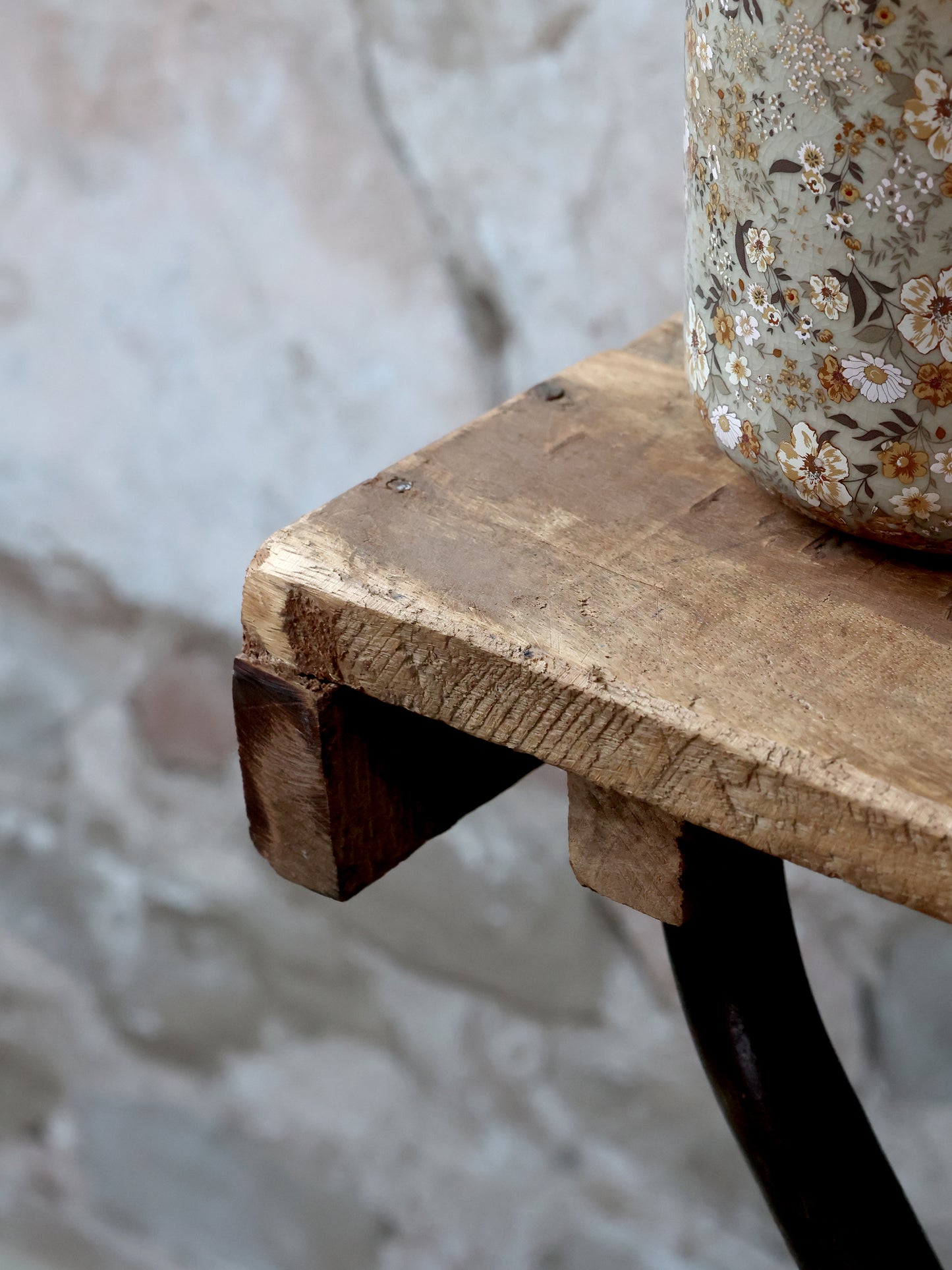 Grimaud School Table