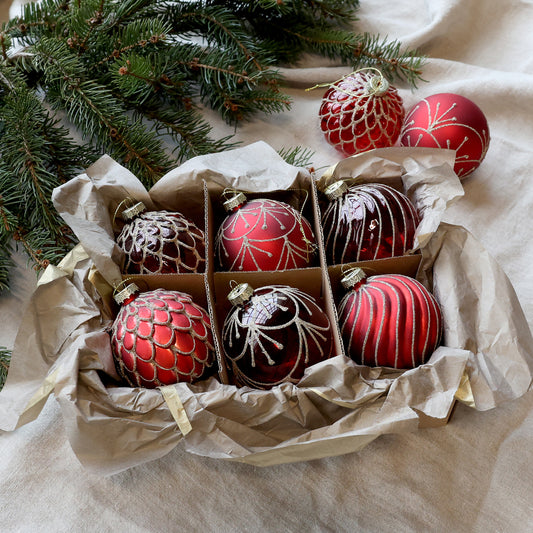 Christmas baubles set of 6 are beautiful hand painted glass baubles with polyester ribbon for hanging. Generosa Home