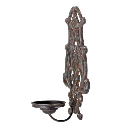 The Renee Candle Holder by Bloomingville, Creative Collection is a cool wall hanging candle holder made of iron in a grey patina colour.  The candle holder is a perfect home decoration accessory that adds a touch of elegance to your living space.  L21,5xH32,5xW13 cm