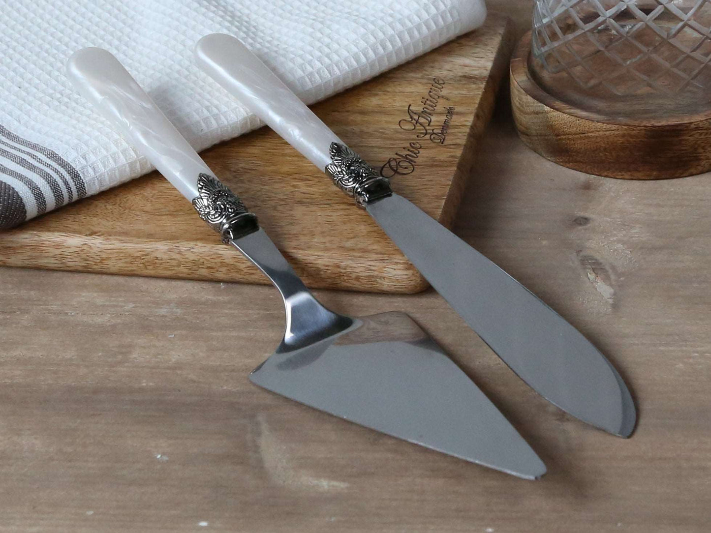 Linas Cake Server & Cake Knife set of 2 freeshipping - Generosa