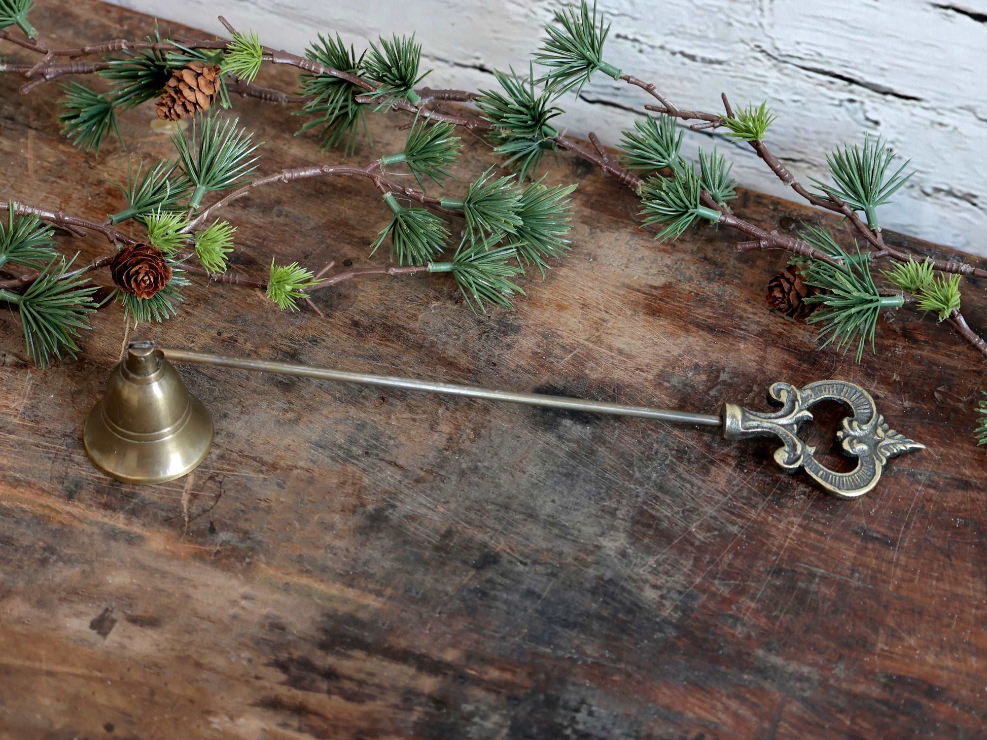 Bell Candle Snuffer freeshipping - Generosa