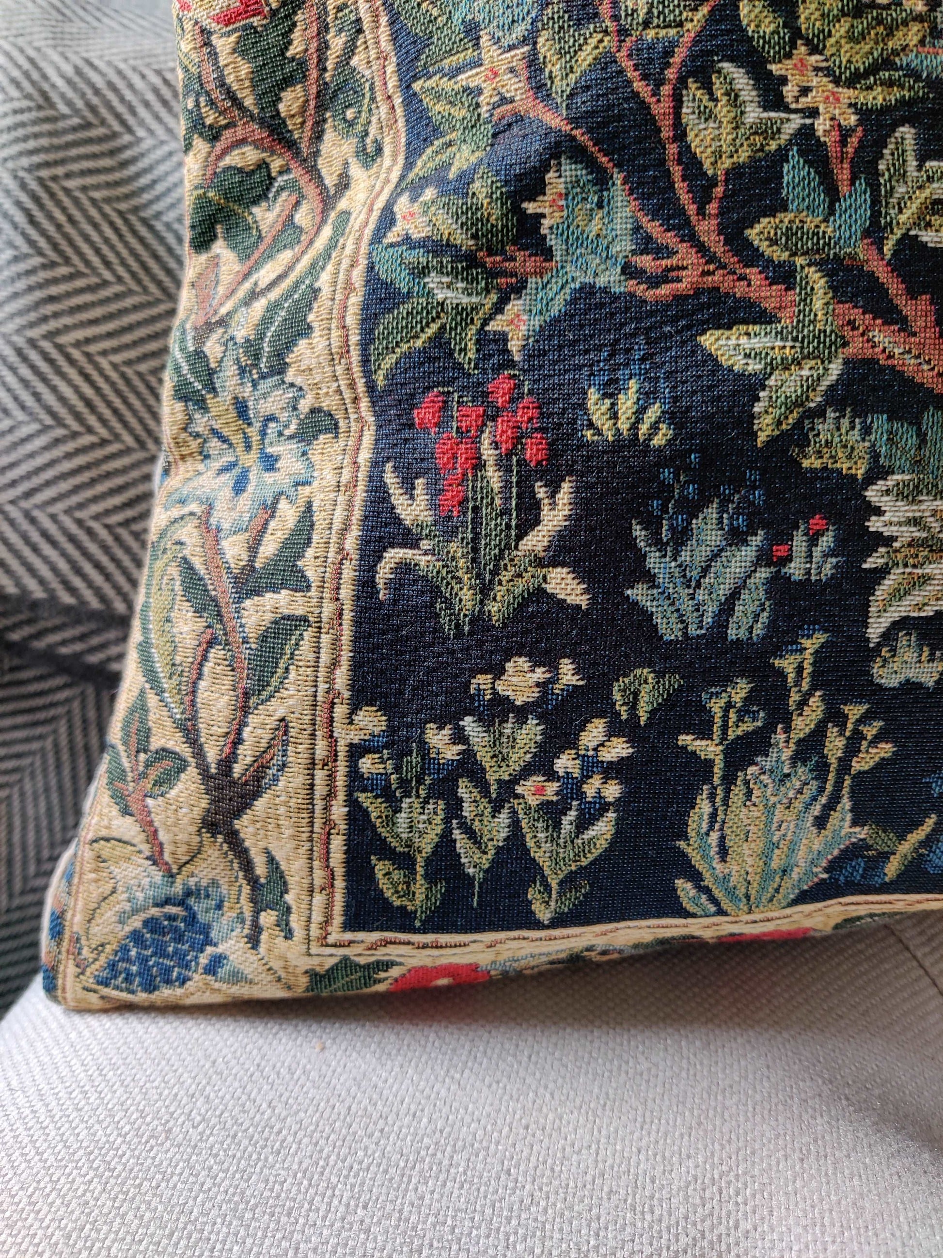 Decorative Cushion Cover,  Tree of Life by William Morris freeshipping - Generosa