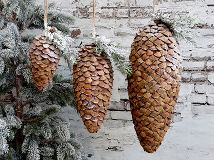 Fleur Pine Cone with Snow & Glitter freeshipping - Generosa