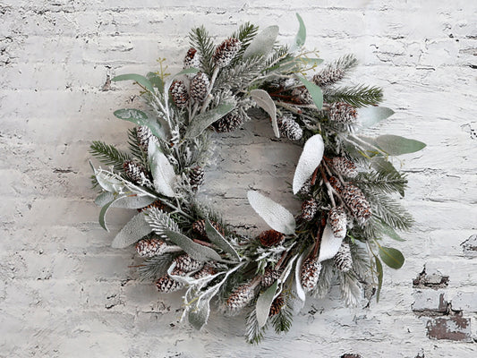 Fleur Fir Wreath with Cones,Snow & Leaves freeshipping - Generosa