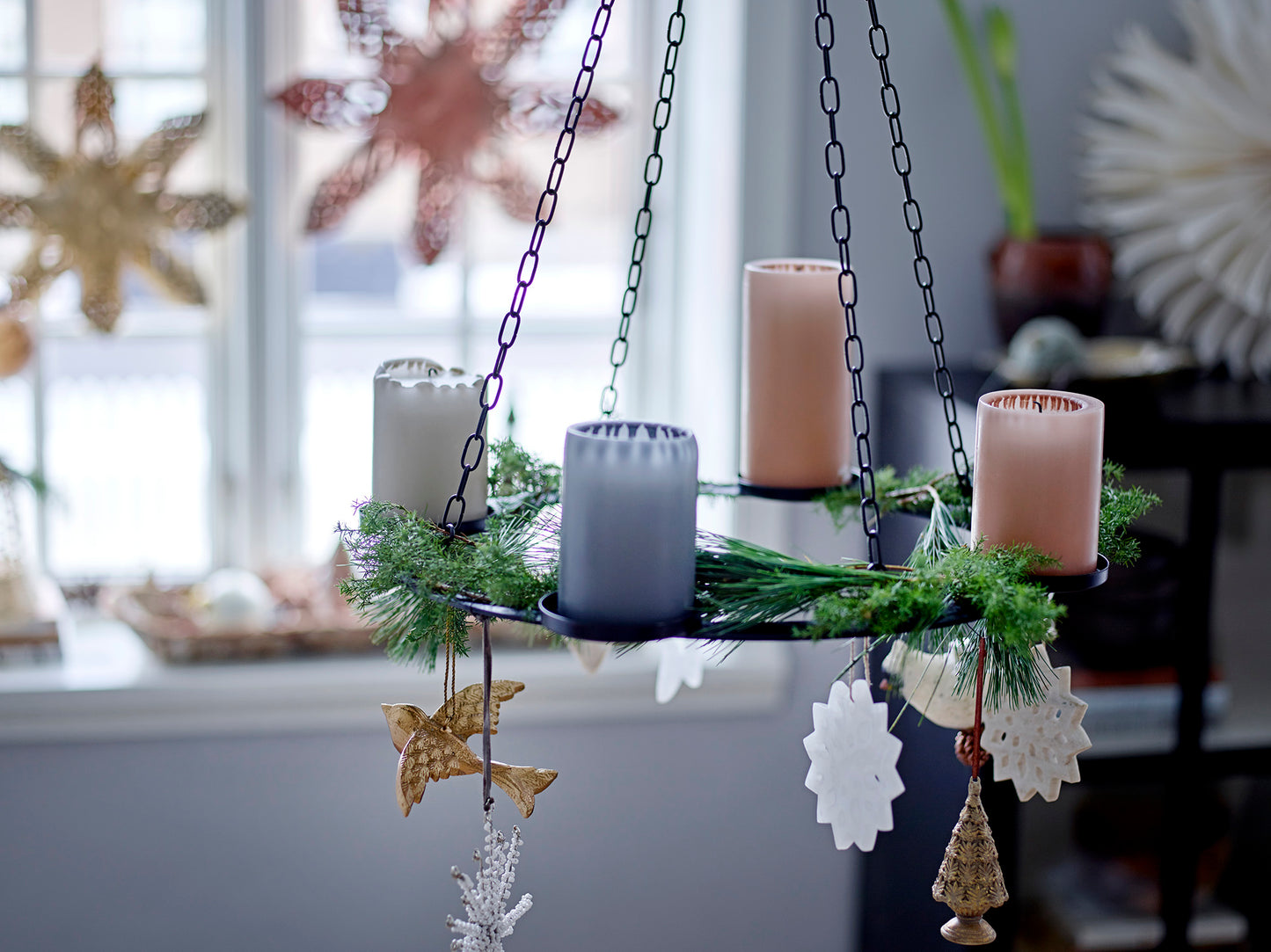 Petry Ornament- Gold