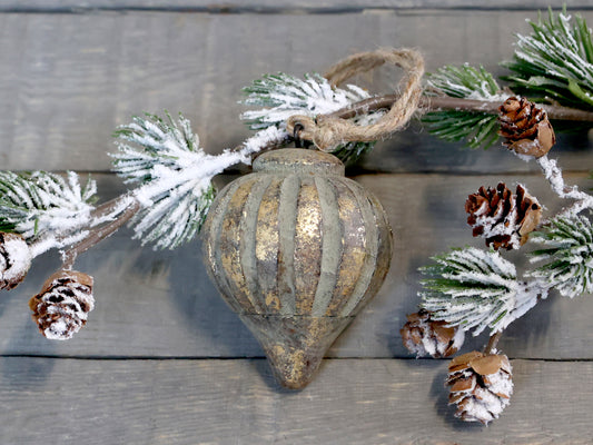 Christmas Bauble , Drop with pattern freeshipping - Generosa